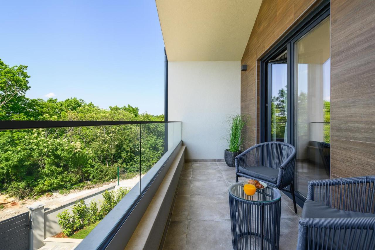 Villa Nobu Mali Vareški Екстериор снимка